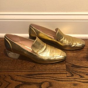 Stuart Weitzman gold metalic pumps. Size 9. A fun and comfy party shoe!